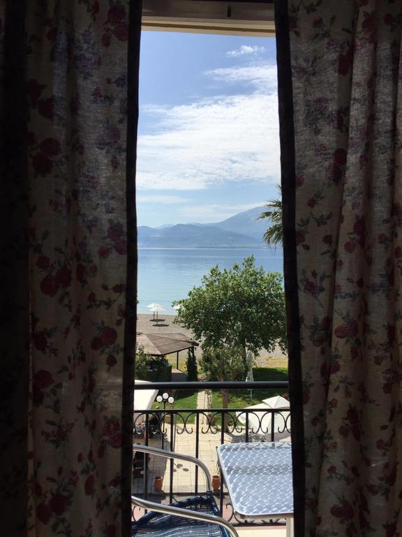 Regina Hotel Nafpaktos Exterior photo